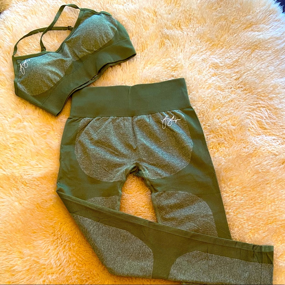 Athletic workout wear